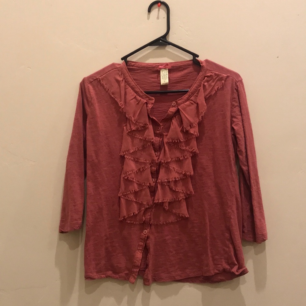 3/4 sleeve ruffle shirt